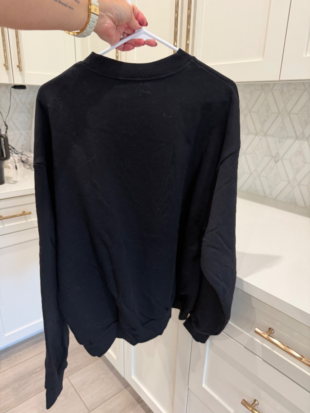 Alo Yoga Accolade Crewneck Pullover/Sweatshirt, Black, M - Picture 2 of 3